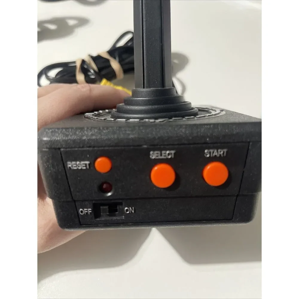 2002 Atari Plug N Play 10 in 1 TV Joystick Game Jakks Pacific Tested‎ Handheld